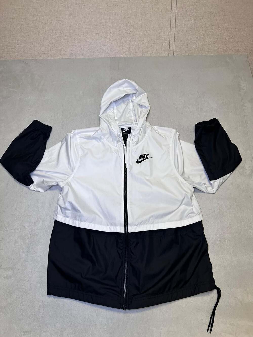 Nike Jacket Womens Small White Sportswear Repel Woven Windbreaker Hooded - Picture 4 of 14